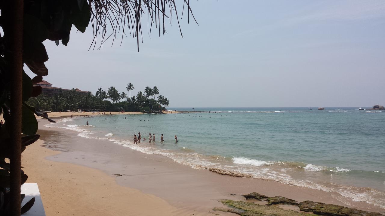Coral Seas Beach Hikkaduwa Exterior photo